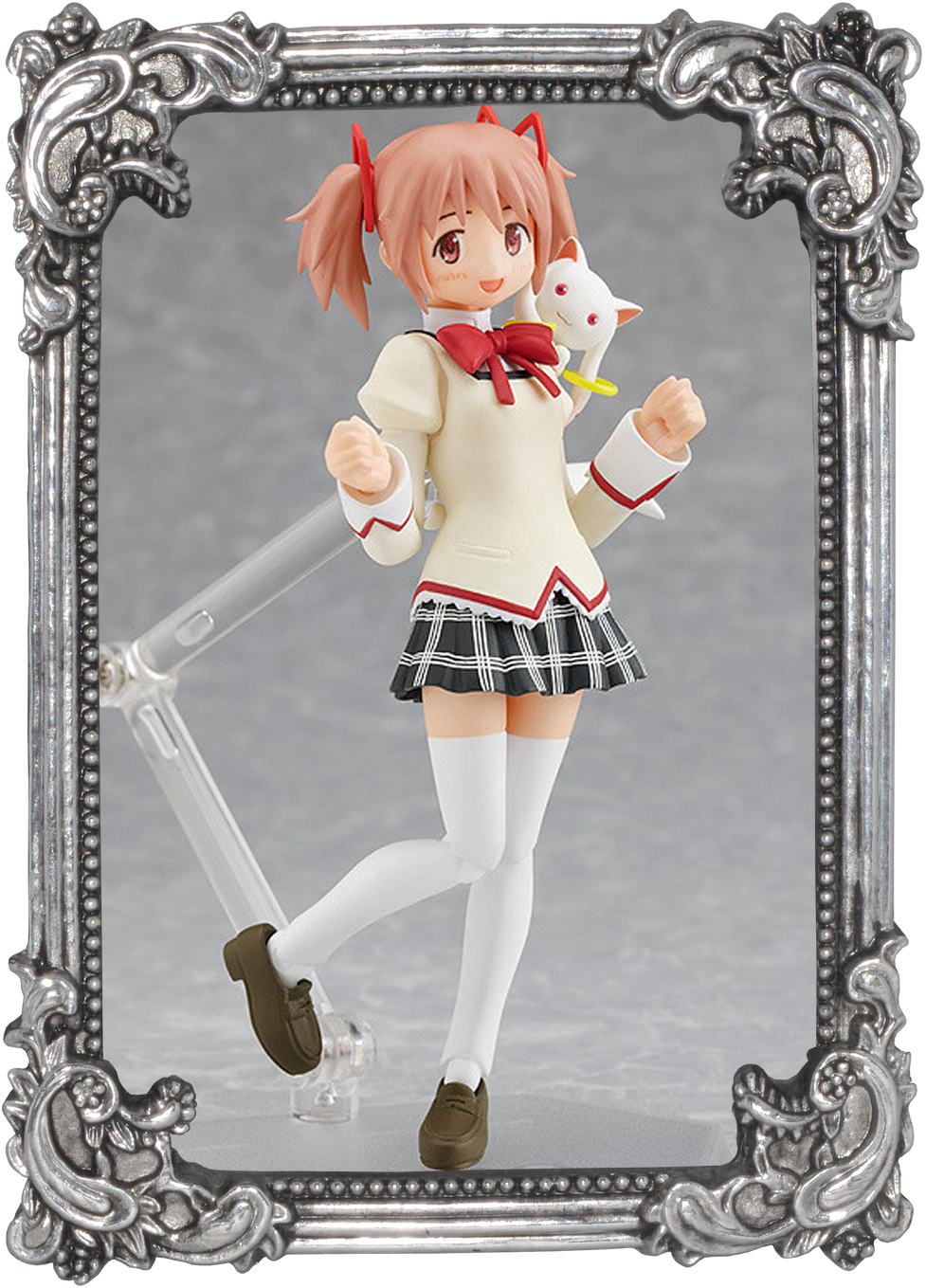 a button to view the madoka school uniform figma on mfc